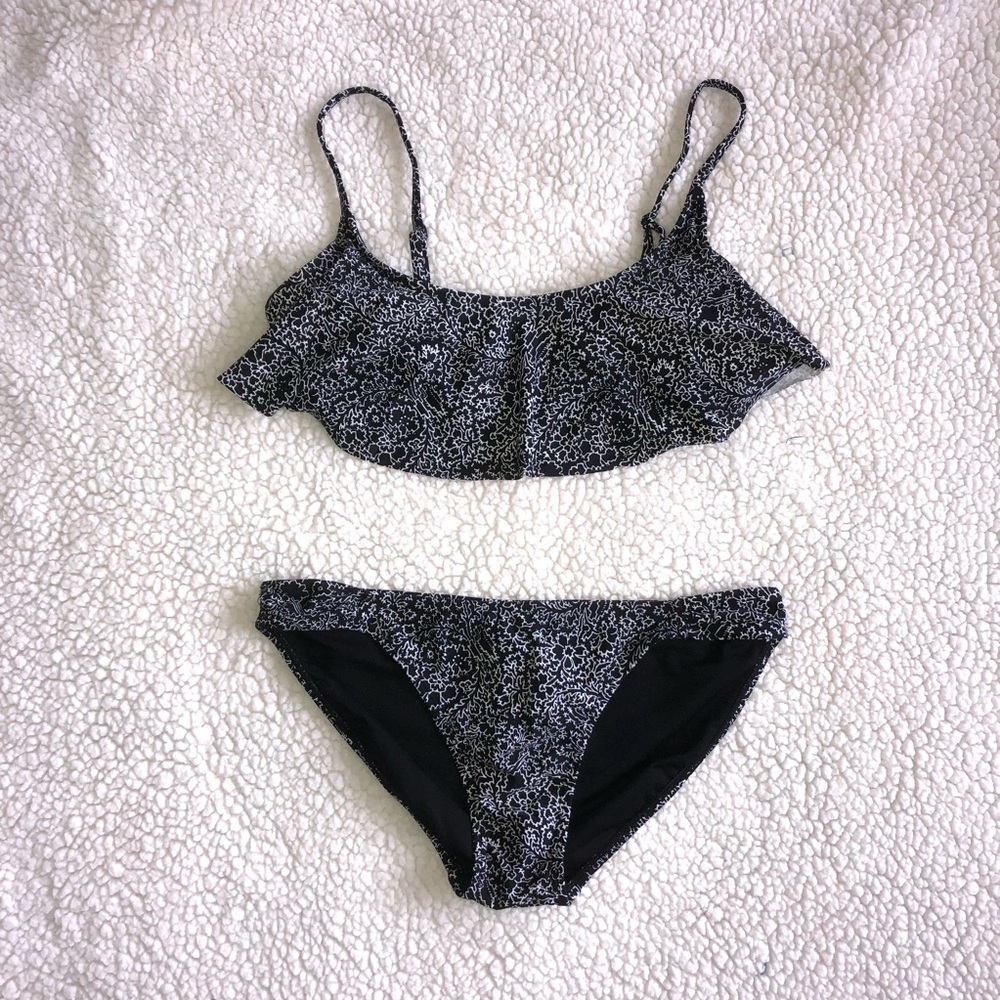 Old Navy black printed swimsuit size large